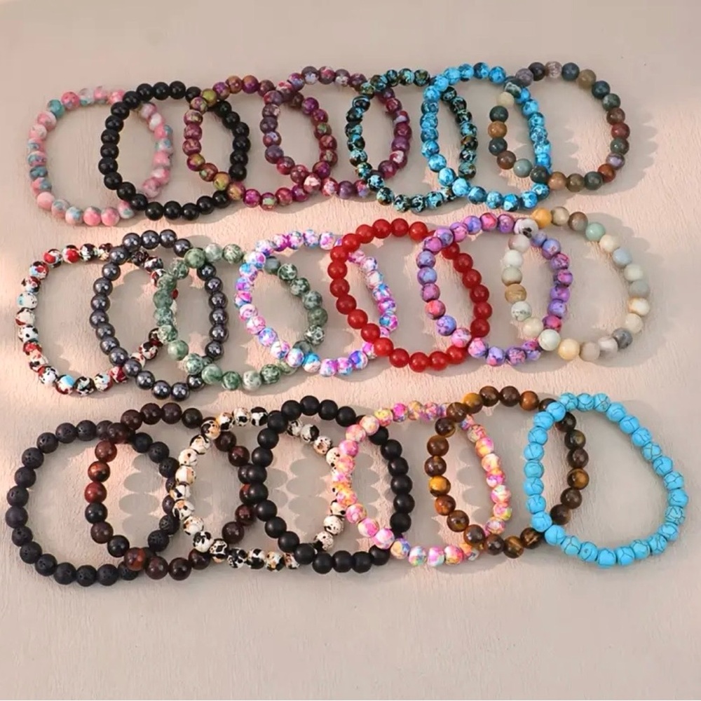 ⭐️ 5 for $25 Glass Crystal Beaded Stretchy Bracelet - Picture 3 of 7